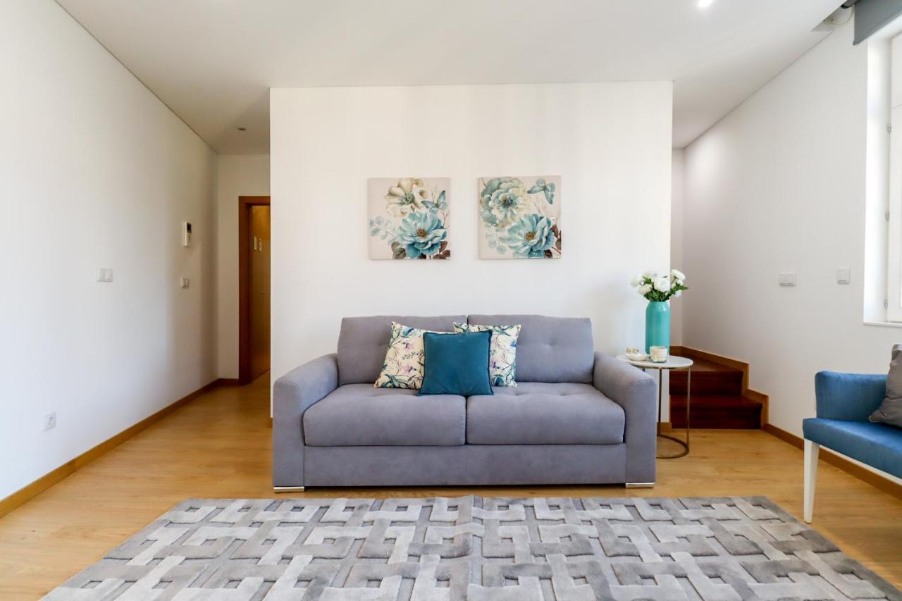 Sao Domingos Apartment - Viana City Centre Виана до Кастело Екстериор снимка