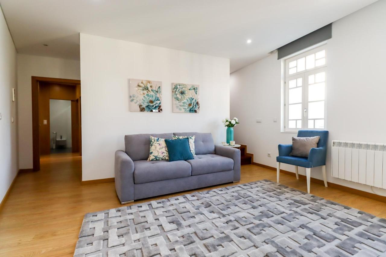 Sao Domingos Apartment - Viana City Centre Виана до Кастело Екстериор снимка