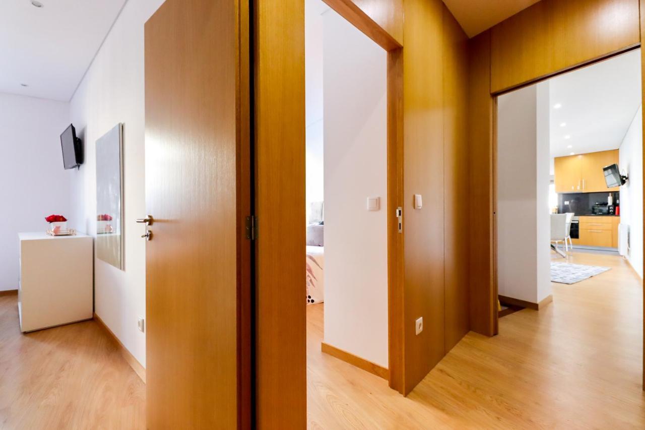 Sao Domingos Apartment - Viana City Centre Виана до Кастело Екстериор снимка