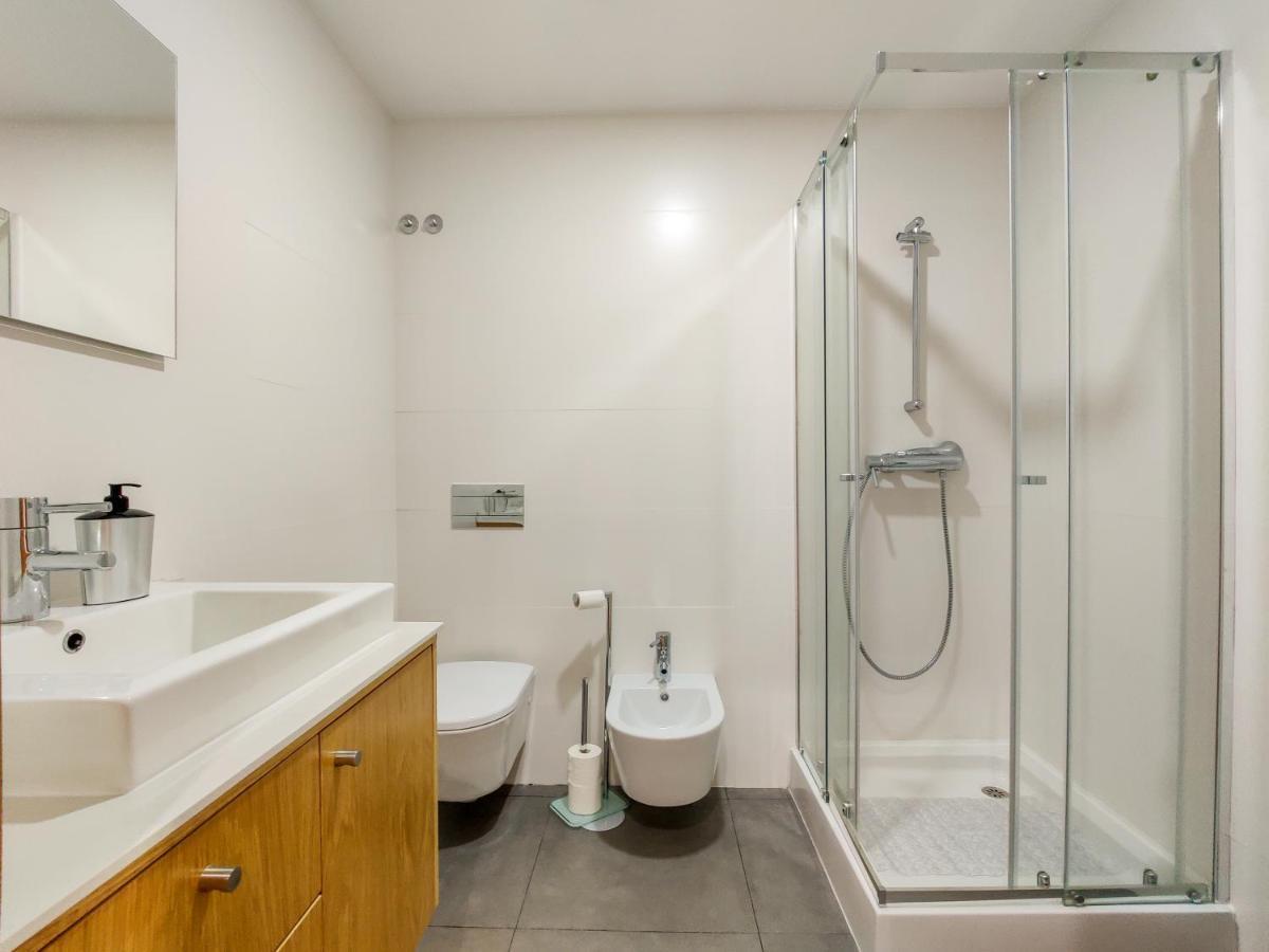Sao Domingos Apartment - Viana City Centre Виана до Кастело Екстериор снимка
