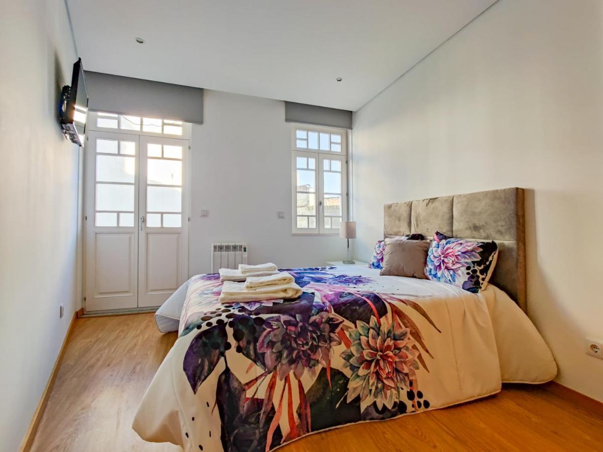 Sao Domingos Apartment - Viana City Centre Виана до Кастело Екстериор снимка